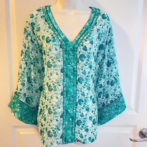 CHICO’S Floral Print Wide Sleeve Too - Picture 2 of 4